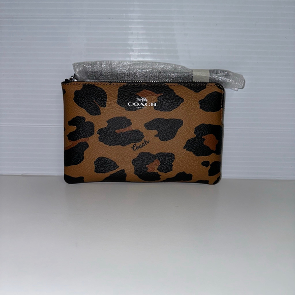 Coach Brown Black Leopard Print Corner Zip Wristlet One Size New NWT Women’s - Picture 1 of 14